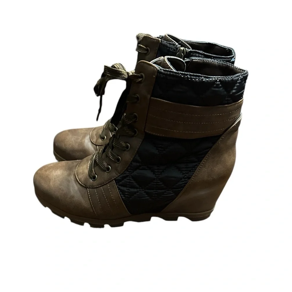 Maurice’s Abby Brown Quilted Wedge Boot Size 9 1/2